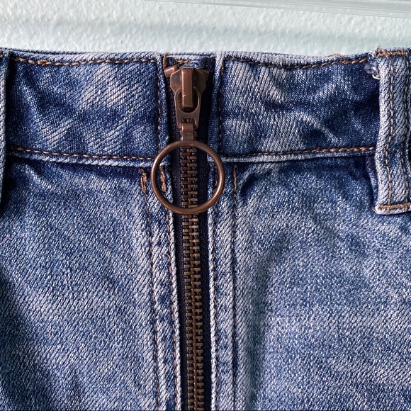 5-Pocket Denim Jean Mini Skirt. Size 24. - Picture 2 of 5